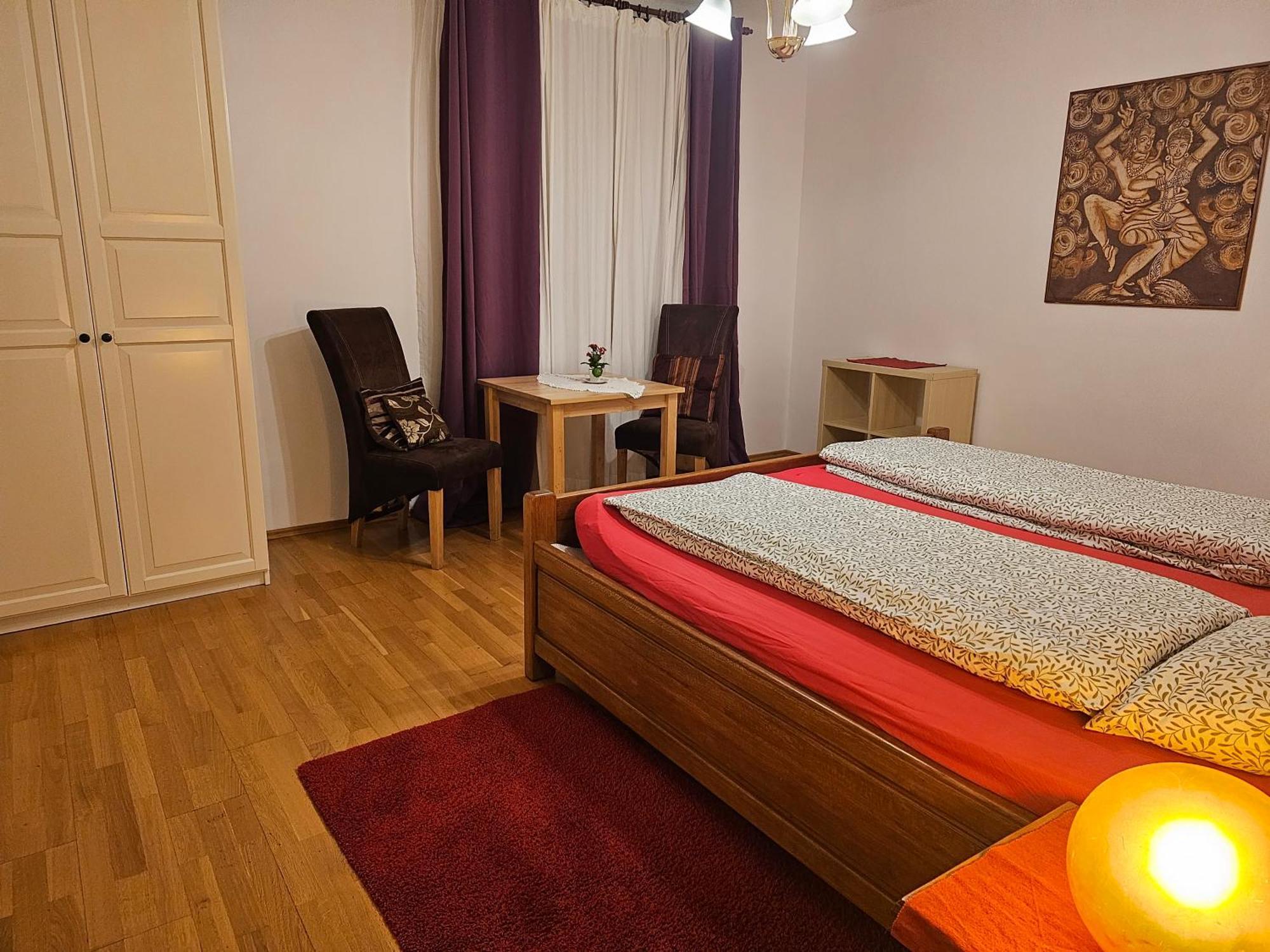 Laxmi Happy In Historical Homestay Prague