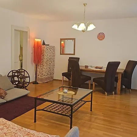 Laxmi Happy Home In Historical Praga Esterno foto