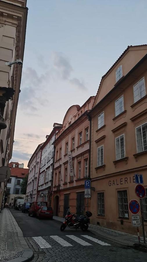 Laxmi Happy In Historical Homestay Prague
